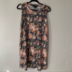 AGB Dress size small floral sleeveless dress